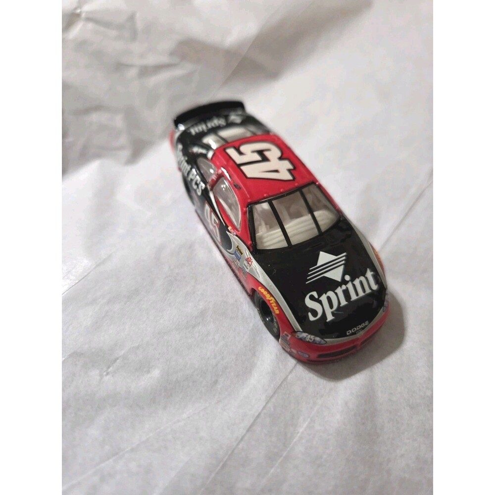 Racing Champions NASCAR #45 Sprint PCS Dodge 1:64 Diecast Kyle Petty